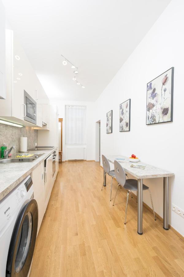 Of Hernals Apartamento